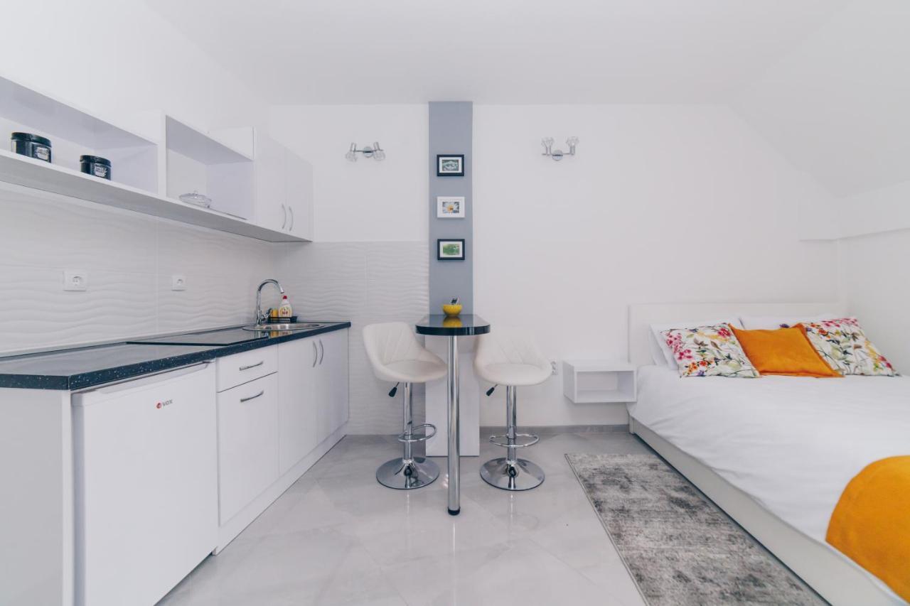 Duga apartmani Kragujevac Exteriör bild