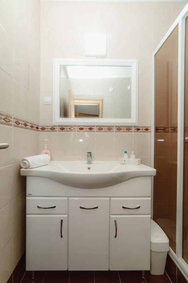 Duga apartmani Kragujevac Exteriör bild